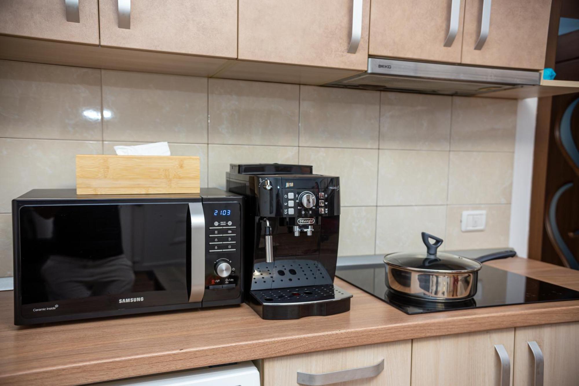 Grayhouse Apartment อาราด ภายนอก รูปภาพ